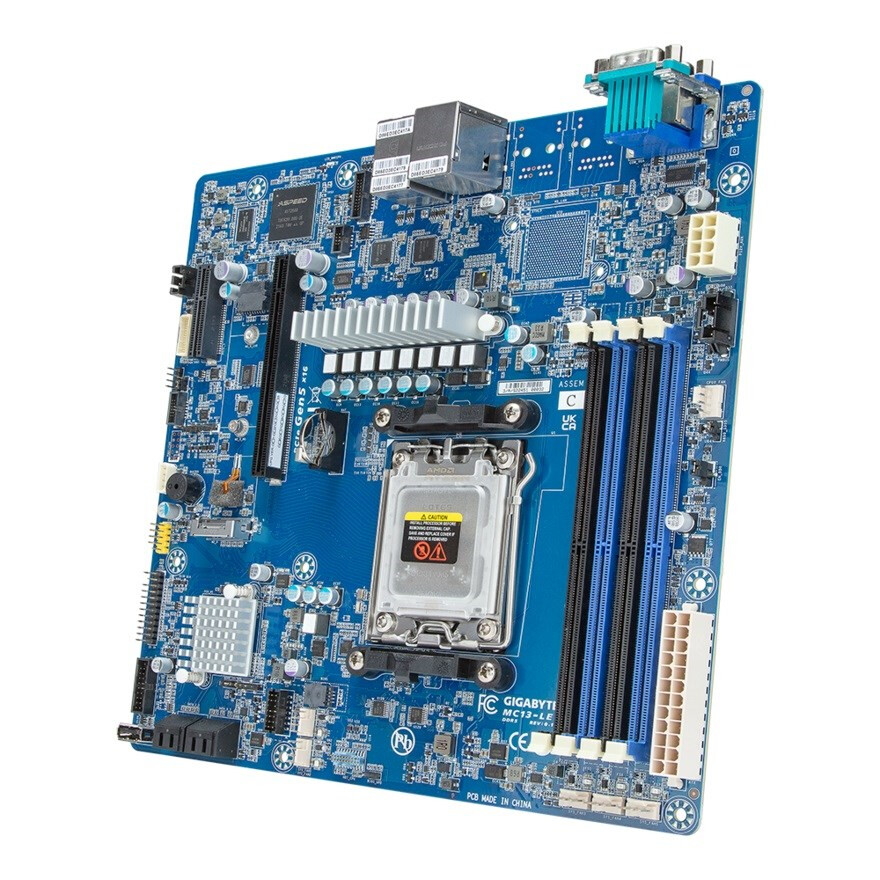 Mātesplates serveriem Gigabyte MC13-LE0 B650E (9MC13LE0MR-000) - foto 2